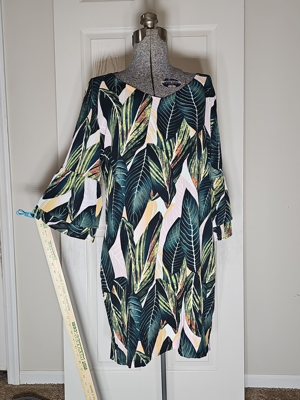 Belongsci Green Leaf V-Neck Knee Length Shift Dress  Flounce Bell Sleeves Size L